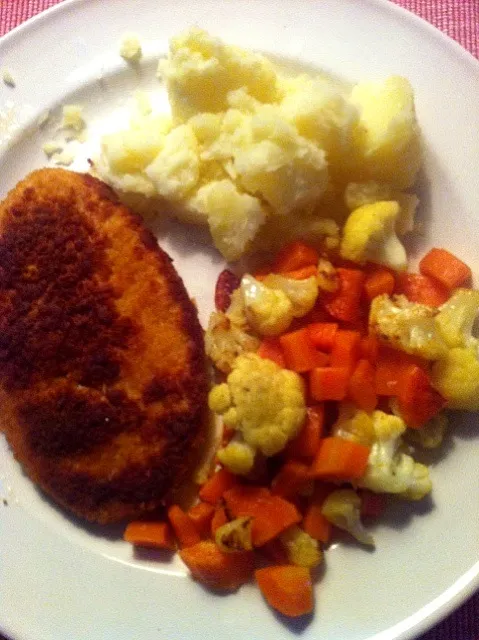 Schnitzel, gebakken groenten met aardappels|petitさん