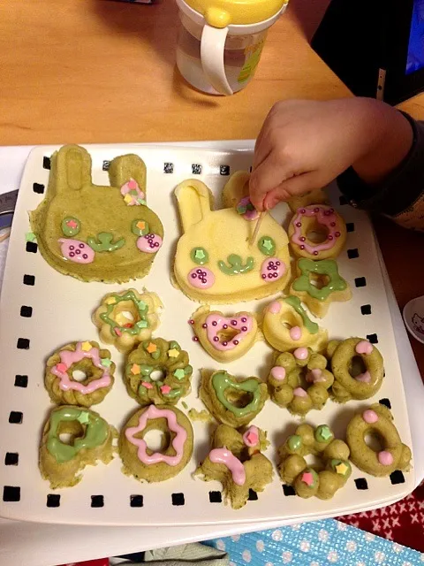 Microwave made mini sponge cakes got kids|Rowen Wongさん