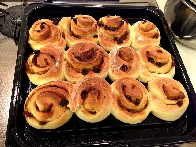 Cinnamon rolls|Rowen Wongさん