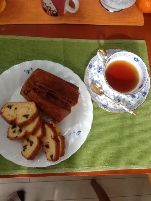 Coffee Break with Chocolate Chip Pound Cake|Izumynさん