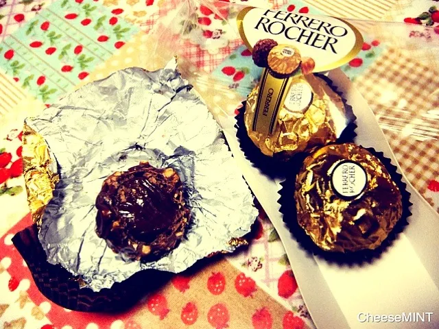 Snapdishの料理写真:FERRERO ROCHER|みっちさん