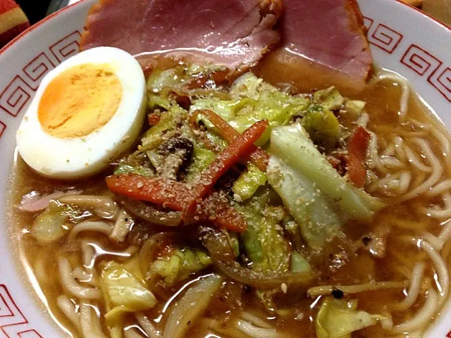 Snapdishの料理写真:野菜たっぷり味噌ラーメンっ😋|みほままこさん