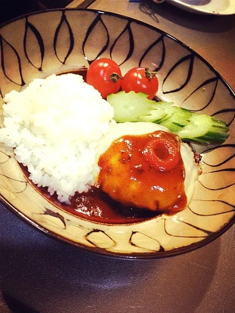 Snapdishの料理写真:ハンバーグチーズのせ丼|Kungૅ˘੯ੁૂ‧̀͡u\กุ้งさん