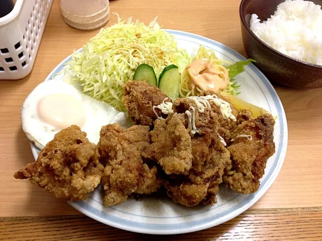 Snapdishの料理写真:唐揚げ定食|Yas Nakさん