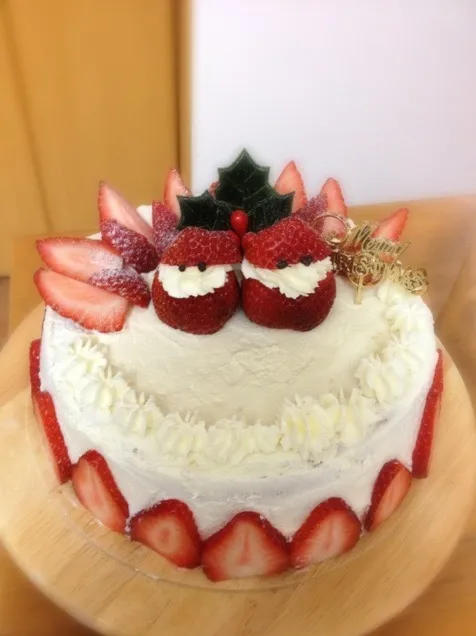 クリスマスケーキ 苺でサンタさん＊|＊ノンタ＊さん