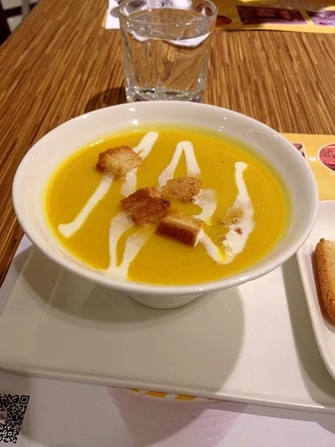 Pumpkin soup|😜🍟🍘🍚🍣💂🍝i like to eatさん