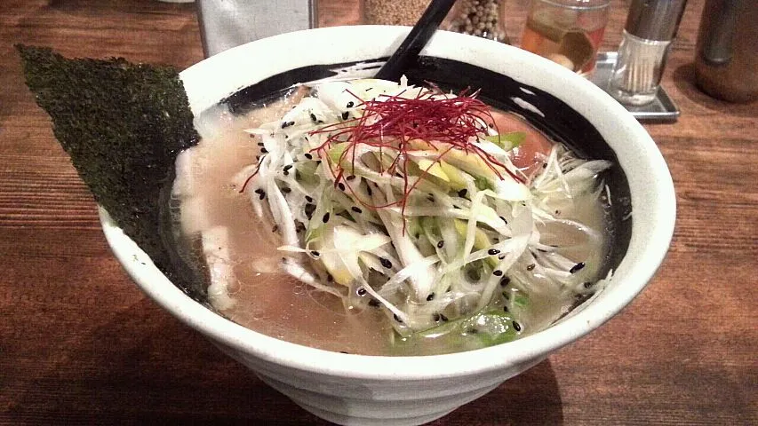 飲み会からのラーメン！あっさり系鶏塩|みきにゃんさん