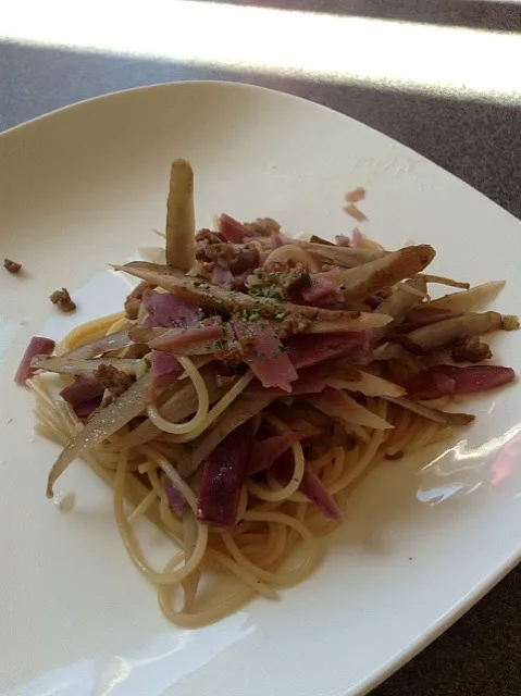 ごぼうと紅芋のパスタ|まろかさん