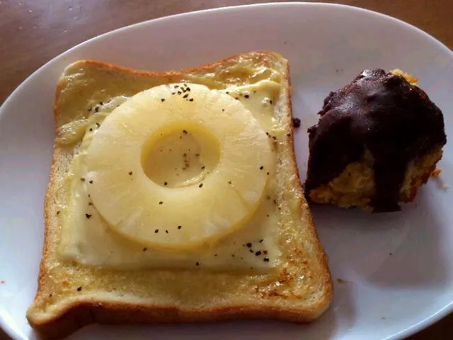 パイントーストとケーキ|ciiiii!さん