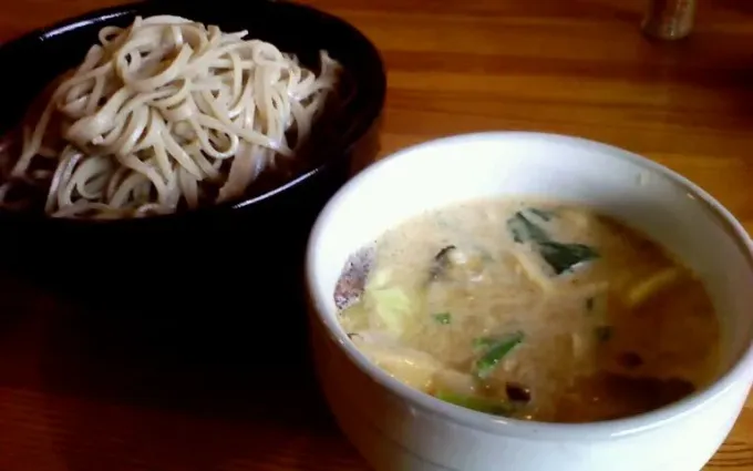 きのことカキのクリームつけ蕎麦|ドリームさん