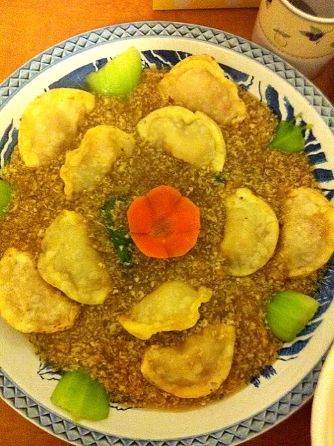 海老ソースたっぷりの海老餃子揚げ shrimps dumplings with shrimps gravy for chinese new year ^^|woo chee shenさん