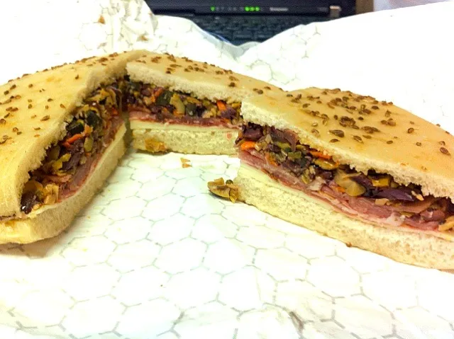 Muffaleta sandwich|Vidur Gangwalさん