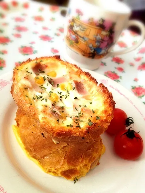 さかぽんサンのバケットキッシュの朝ご飯💕|ららさん