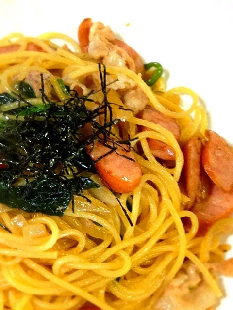 Snapdishの料理写真:冷蔵庫残り物パスタ！|kossyossさん