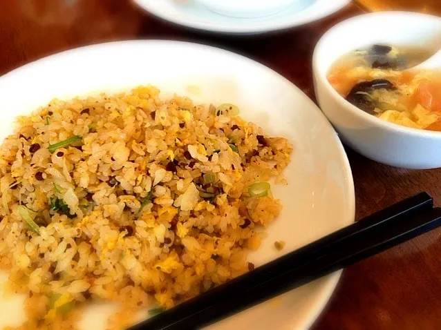 紅虎餃子房☆卵と葱の炒飯&トマトと卵のスープ|こぺ こぺちさん