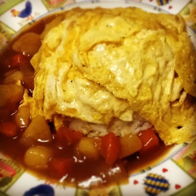 Snapdishの料理写真:My Mom Homemade Style Omu Rice with Japanese Curry|Little Tomatoさん