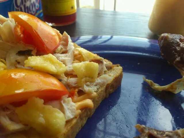 Chicken Cheese Banana Tomato Sandwich|Christian Paladoさん