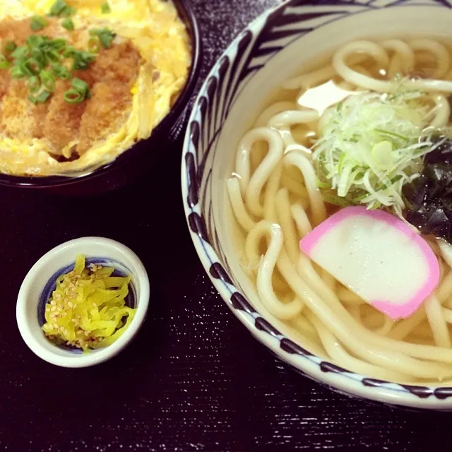 Snapdishの料理写真:うどん＆カツ丼|久志さん