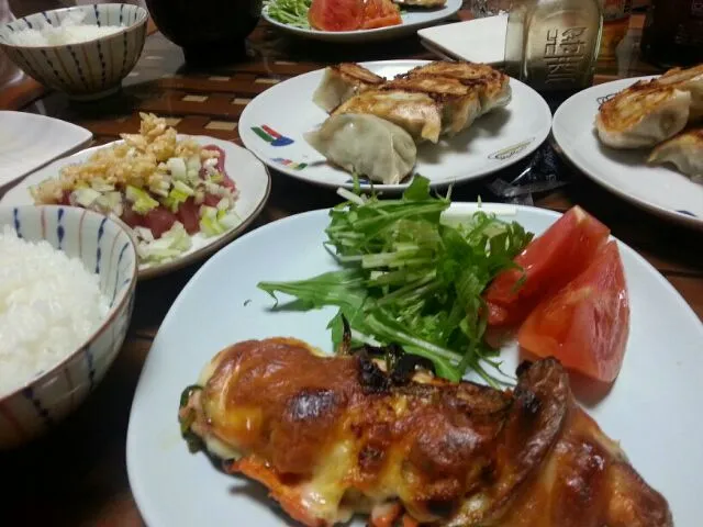 ますのミソチーズ焼きと餃子と鰹の刺身|ナナ公さん