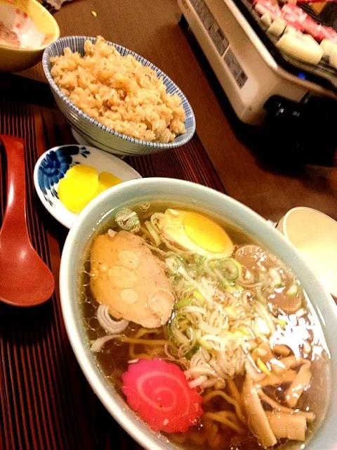 Snapdishの料理写真:しらかばのとりめし＆ラーメン♡|kyoさん