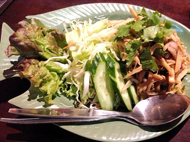 Snapdishの料理写真:スープノーマイ 筍サラダ Bamboo shoots salada|リリさん