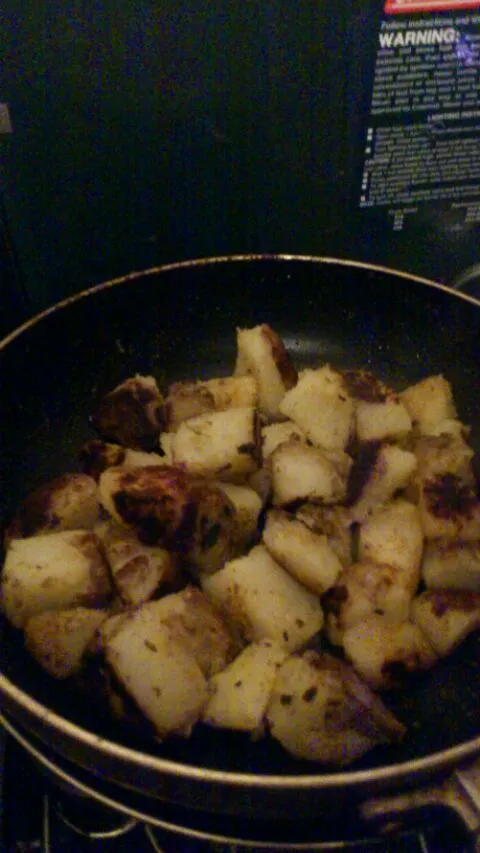 potatoes to go with the gulasch.|Funky Chefさん