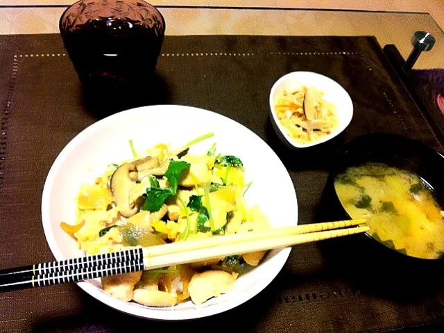 Snapdishの料理写真:親子丼、切り干し大根|あいりさん