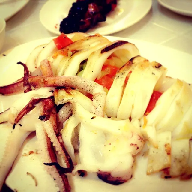 grilled squid with tomato onion and ginger inside|andrienneさん