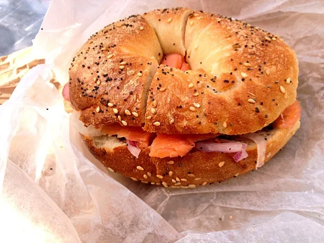 Lox bagel sandwich|wendiさん