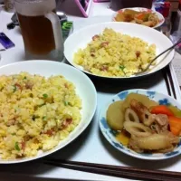 Snapdishの料理写真:焼き飯と煮物|まなみさん