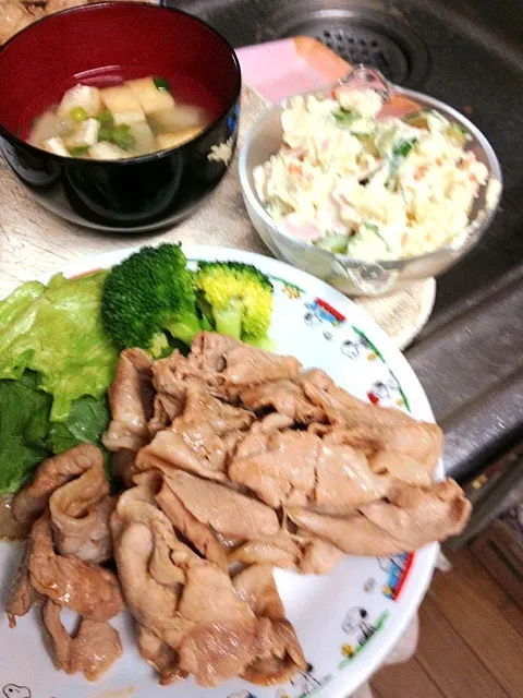 豚肉の生姜焼き ポテトサラダ 味噌汁|掛谷節子さん