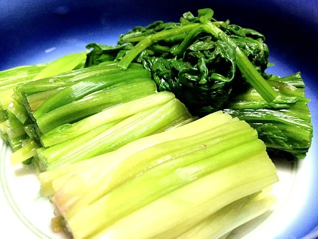 Boiled Japanese parsley with wasabi soy sauce.|do dyuさん