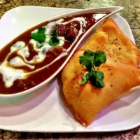 Lamb curry with naan bread|Lemar Olivierさん