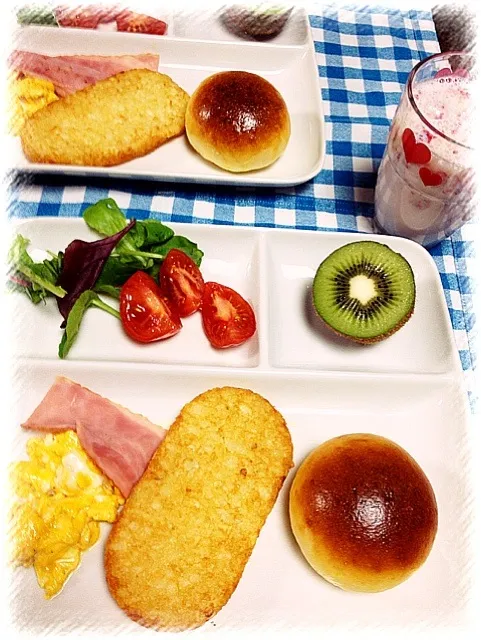 昨日 作ったパンでモーニングプレート🍓|えみちさん