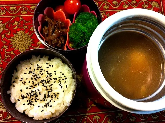 鶏団子と白菜のスープ弁当|もえさん