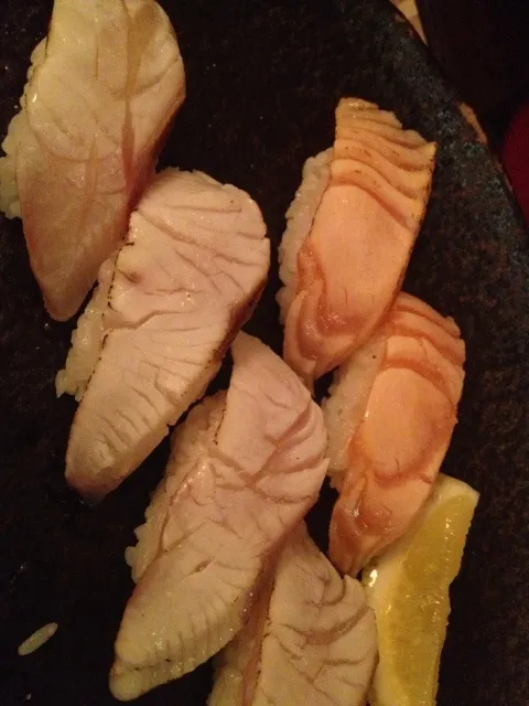 Snapdishの料理写真:Hamachi, Sake flamed sushi|Amanda toyさん