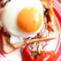 chinese cabbage bacon cheese with fried egg sandwich🍳とろシャキ白菜とベーコンチーズの目玉焼き乗せオープンサンド