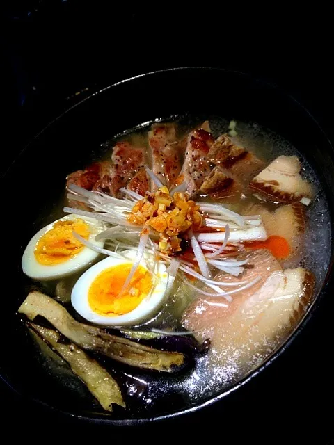 今日の朝ラー ラフテーと鳥肉でかなりの肉食感w|takarkiさん