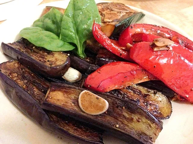 Marinated grilled eggplant, zucchini and capsicum|Ayakaさん