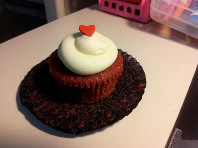 Red velvet cupcake|hurul | 후룰さん