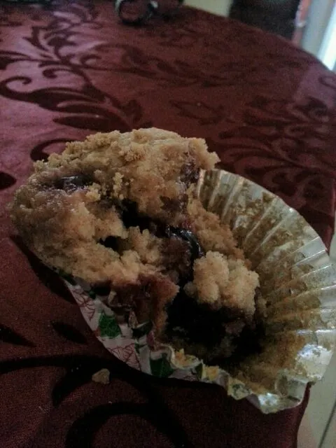 Snapdishの料理写真:brown sugar jam muffins|andrea dewaltさん