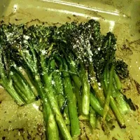 Snapdishの料理写真:Roasted Baby Broccoli|Victoria Silverさん