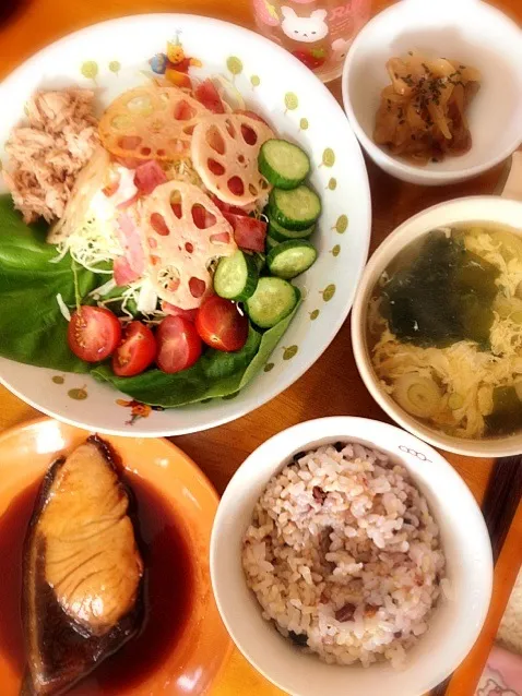 サラダがメインのブリ照り定食|水野愛日(ミズノマナビ)さん