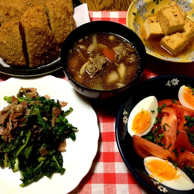 コロッケ・絹あげ煮物・トマトのサラダ・菜の花の摘み菜の炒め物・豚汁|美也子さん