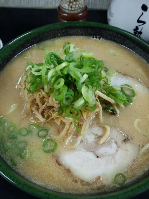 久しぶりにこの店の営業時間に帰ってきたので、味噌ラーメン|やまともさん