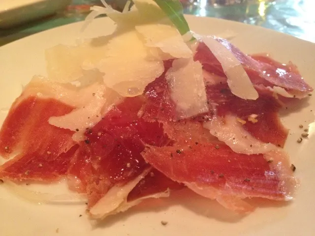 Uncred ham and Parmigiano-Reggiano|do dyuさん