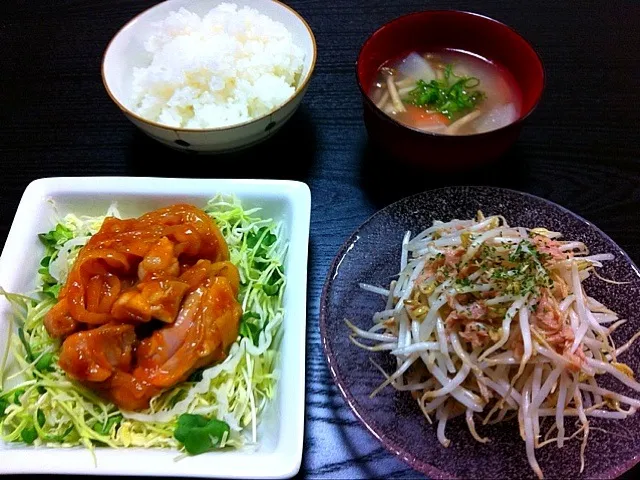 鶏チリ＊もやしとツナのサラダ＊蓮根スープ|さちこさん