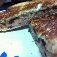 Snapdishの料理写真:Grilled ham and cheese with tapenade|Fluffycakes Dumplingfistsさん