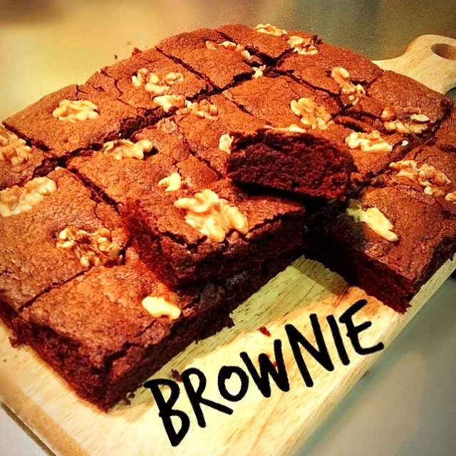 Snapdishの料理写真:Brownie 友ブラウニー(*☻-☻*)|Kungૅ˘੯ੁૂ‧̀͡u\กุ้งさん