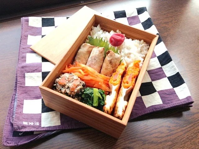 チャプチェリメイク揚げない春巻きBENTO♡|黒髪さんさん